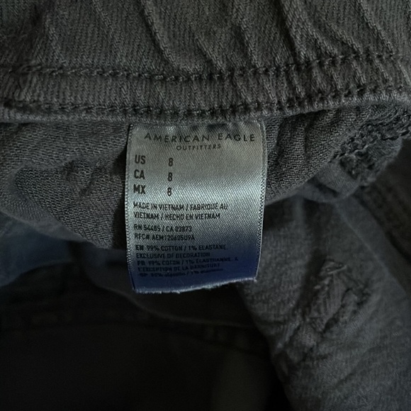 Gray shorts - Picture 5 of 5